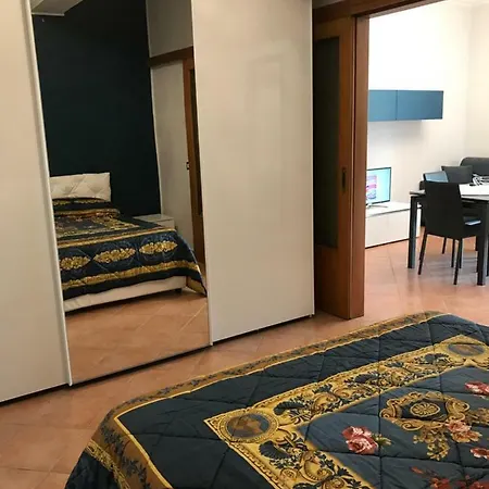 Recanati House 펜션 지아르디니낙소스